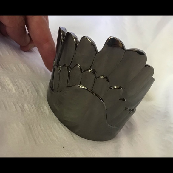 3 for $30 ❤️ 1st in - 1st get Sale Item!!!! LOTUS MENDES BANGLE Angel Wing - Picture 9 of 13